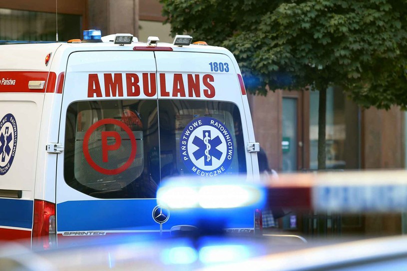 Potrącona kobieta trafiła do szpitala na obserwację /Damian Klamka/East News /East News