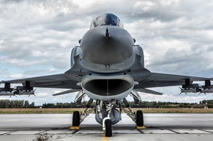 Potrafisz latać F-16? Ukraina zaprasza do walki z Rosjanami