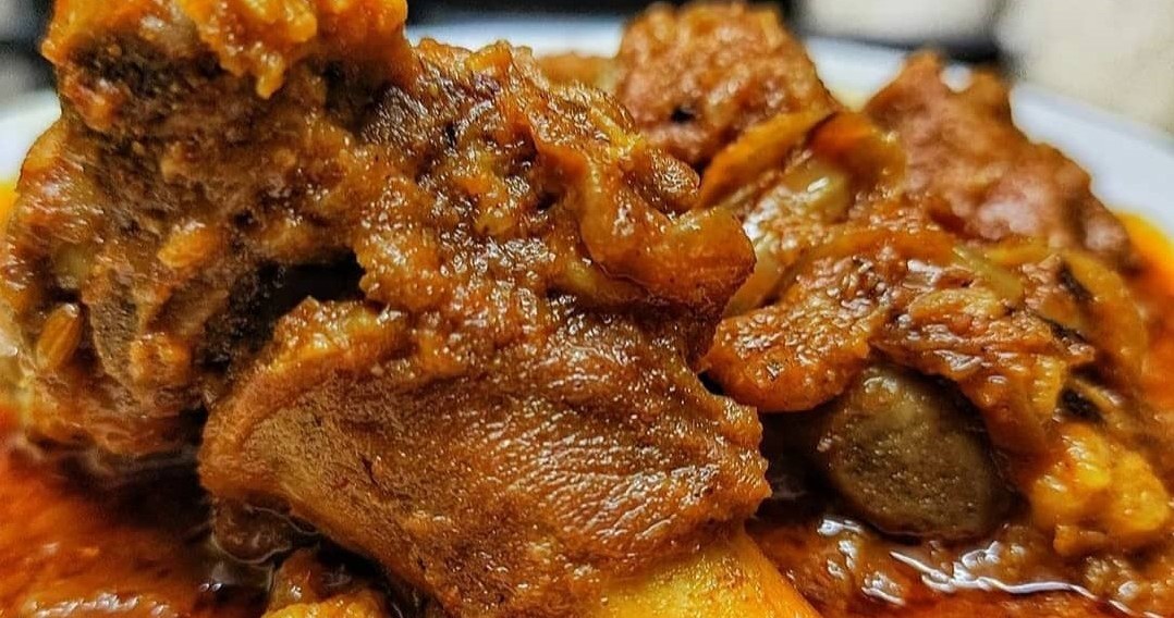 Повільне й тривале приготування баранини робить м’ясо надзвичайно ніжним - воно буквально розпадається під виделкою /Domena publiczna