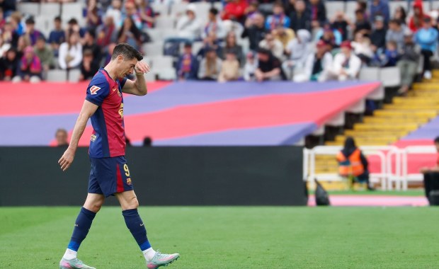 Poważna kontuzja Lewandowskiego. Wiemy, jak długo będzie pauzował 