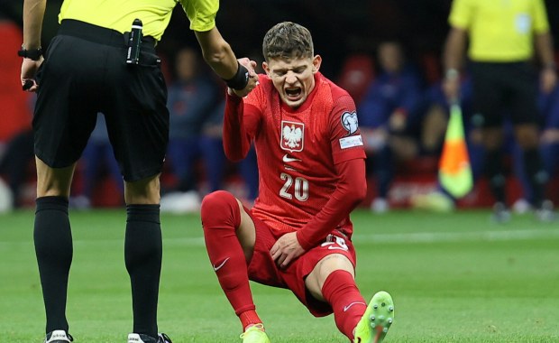 Poważne osłabienie kadry Urbana. Piłkarz opuszcza zgrupowanie