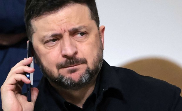 "Poważny atak powietrzny" w ciągu 24 godzin. Zełenski i ambasada USA ostrzegają