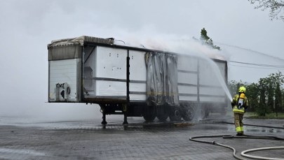 Poważny pożar magazynu energii z generatorami dużej mocy w Czajkowie