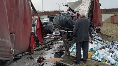 Poważny wypadek na A1. Zderzyły się dwie ciężarówki