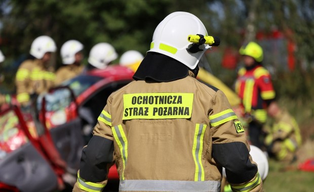 Poważny wypadek na A2. 16-letni pasażer w szpitalu