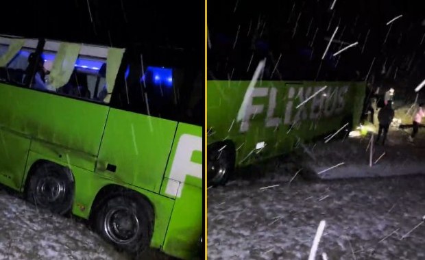 Poważny wypadek na A4. Autokar wypadł z drogi