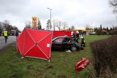Poważny wypadek pod Słupskiem. Jedna osoba zginęła, trzy zostały ranne