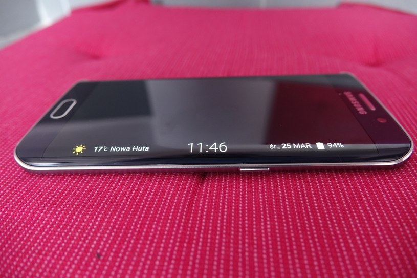 Powiadomienia na zakrzywionym ekranie Samsunga Galaxy S6 Edge /INTERIA.PL