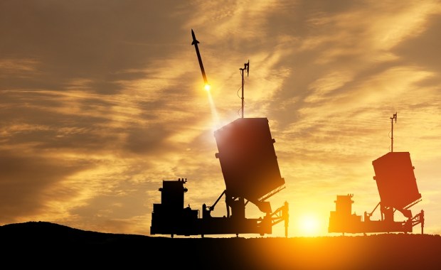 "Powiedzieliśmy Amerykanom". Izrael nie będzie czekał na pomoc USA