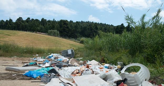 Powiedzmy stop dzikim wysypiskom śmieci! /