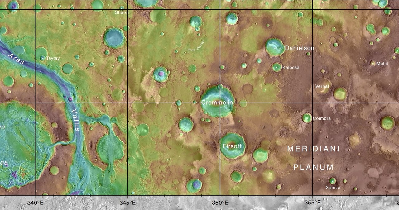 Powierzchnia Marsa usiana jest kraterami uderzeniowymi /Jim Secosky  /NASA