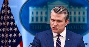 "Powinni przestać gadać i wsiąść do łodzi". Cierpkie słowa Hegsetha pod adresem Europy