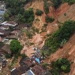 Powódź i osunięcia ziemi w Brazylii. Liczba ofiar wciąż wzrasta
