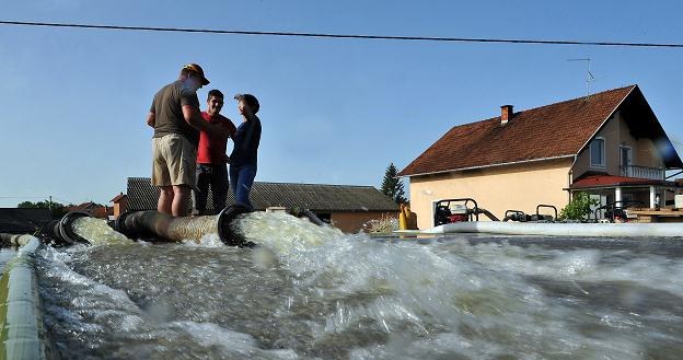 Powódź na Bałkanach wpłynie negatywnie na gospodarkę Bośni i Hercegowiny oraz Serbii /AFP