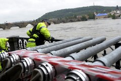 Powódź nęka Pragę. W Czechach ogłoszono stan klęski
