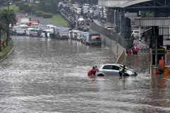 Powódź w Dżakarcie.Ewakuowano 1380 osób