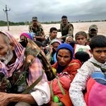 Powódź w Indiach: Nie żyją 93 osoby. Ponad 400 tys. ewakuowano