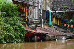 Powódź w Wietnamie. Turystyczne miasto Hoi An pod wodą