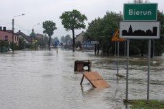 Powódź zagraża obozowi Auschwitz II - Birkenau