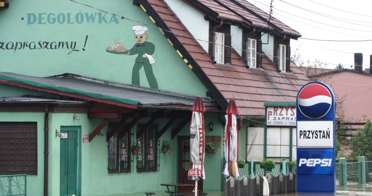 Powódź zagraża obozowi Auschwitz II - Birkenau