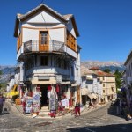 Powódź zalewa historyczne miasto. Sytuację w kraju nazwano dramatyczną