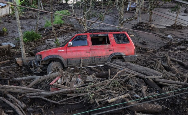 Powodzie w Indonezji. Zginęły co najmniej 34 osoby