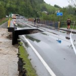 Powodzie w Polsce - Małopolskie: Sytuacja na rzekach się stabilizuje 