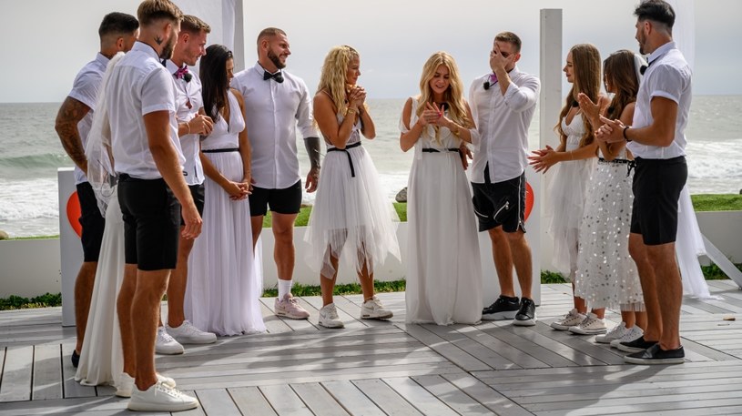 Powrócili na Lovie Island, gdzie przed rokiem połączyła ich miłość /"Love Island. Wyspa Miłości" /Polsat