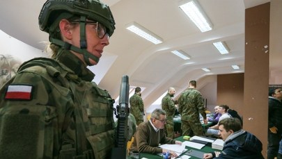 Powrót do obowiązkowej służby wojskowej? Oto co sądzą Polacy