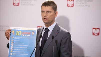 Powrót do szkoły na nowych zasadach. Możliwe dodatkowe obostrzenia
