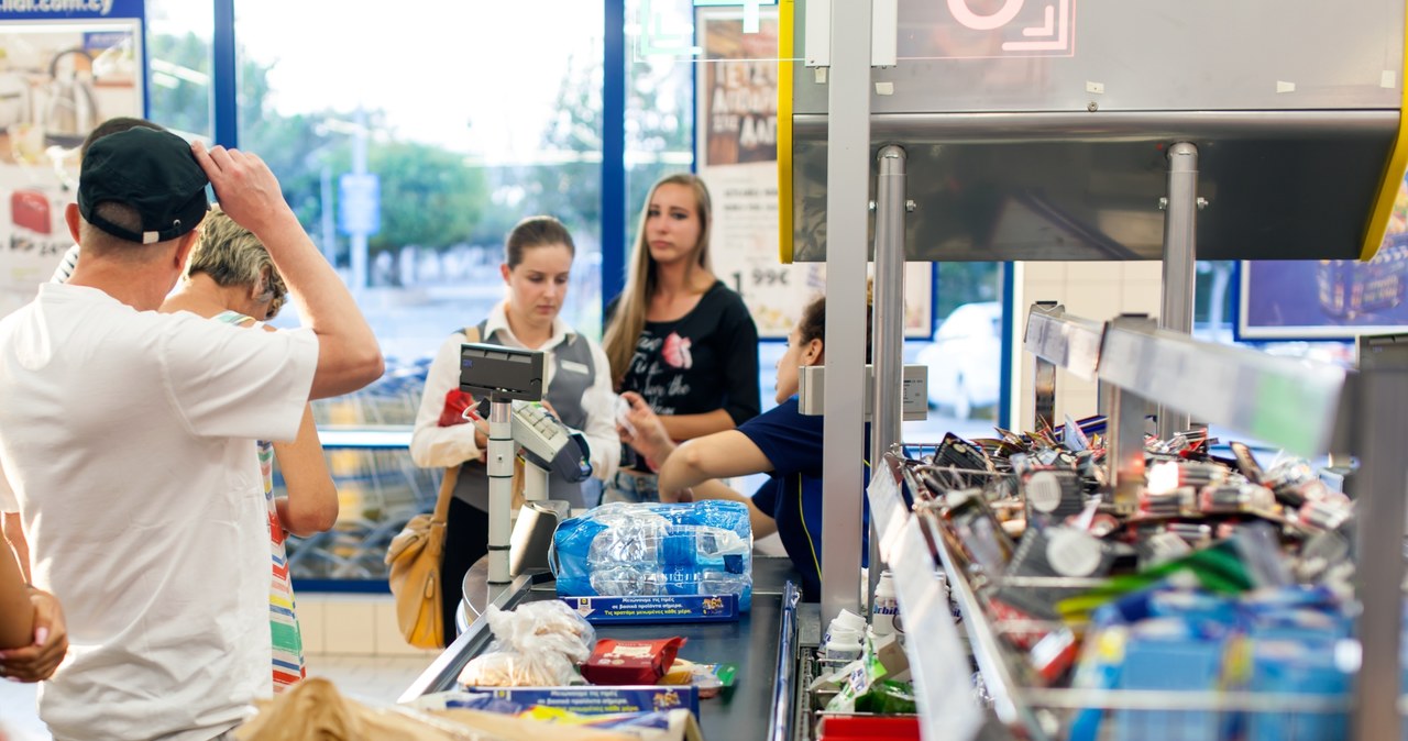 Powrót do wyższych wartości inflacji jest bardziej prawdopodobny niż jej znaczący spadek - prognozują ekonomiści z BIEC /123RF/PICSEL