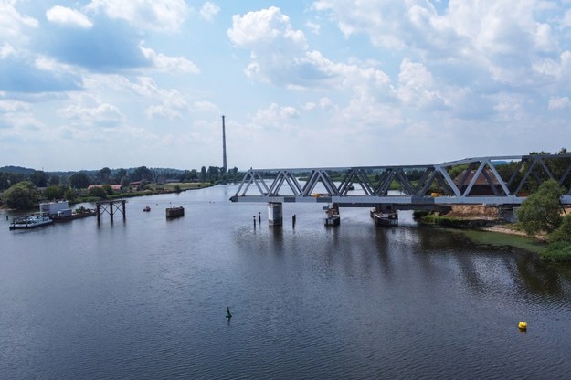 Powstaje nowy most nad Regalicą /Marcin Bielecki /PAP