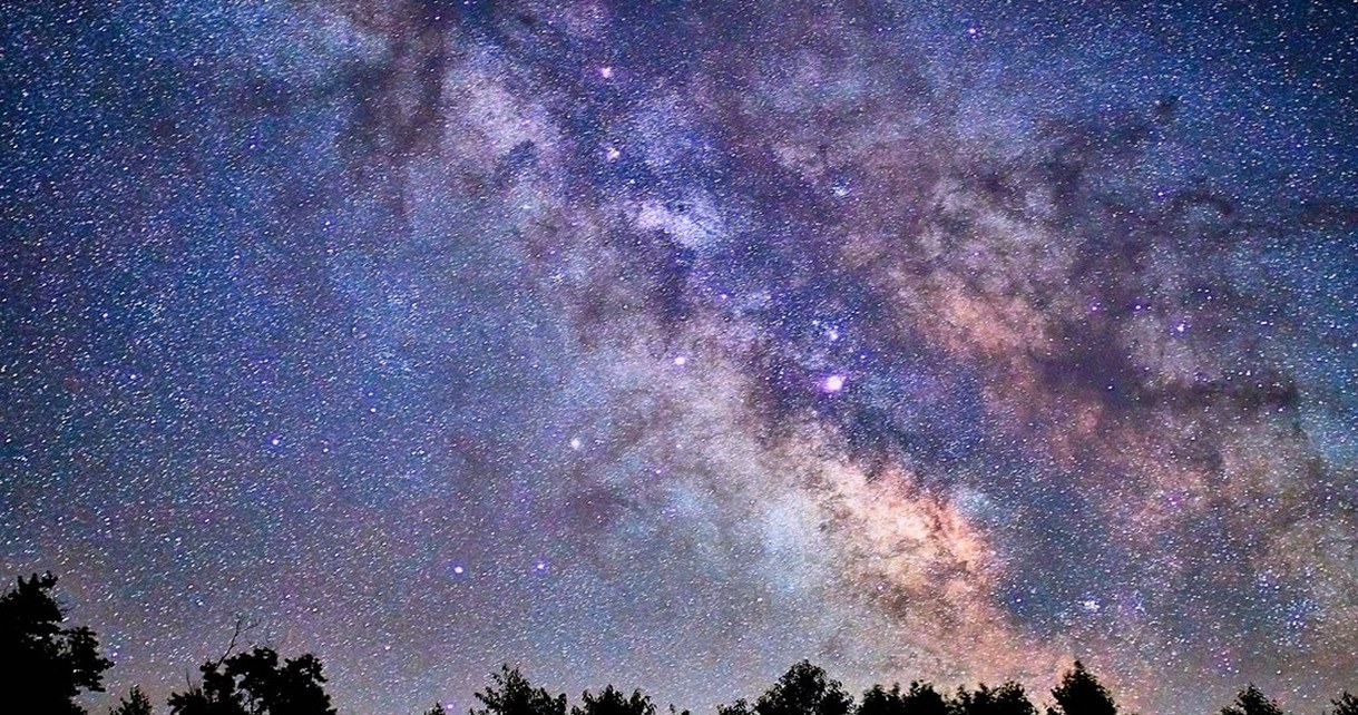 Powstał największy w Europie park ciemnego nieba. Fani astronomii zachwyceni /Geekweek