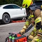 Powstał nowy system gaszenia pożarów samochodów elektrycznych