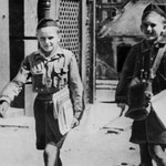 Powstańcom warszawskim ofiarnie pomagały dzieci