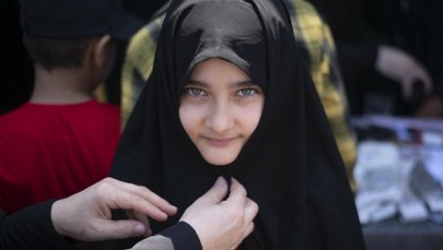 Powstanie "centrum hidżabu i cnót". Iran zacieśnia pętlę na szyi kobiet?
