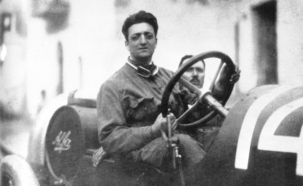 Powstanie kinowa biografia Enza Ferrariego