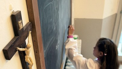 Powszechne katechezy wchodzą w życie. Kościół odpowiada na decyzje MEN