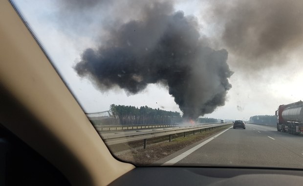 Pożar amerykańskiej cysterny wojskowej na A2