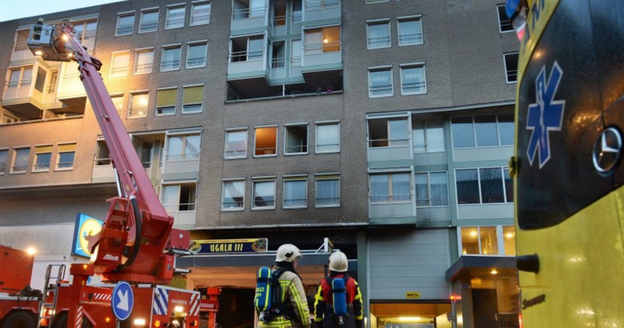 Pożar apartamentowca w Holandii. Trwa akcja ratunkowa