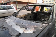 Pożar aut w Łodzi to kibolska zemsta?