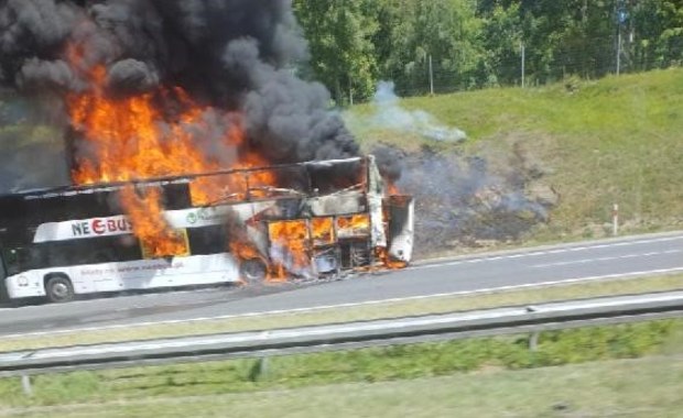 Pożar autokaru na A4. Utrudnienia na autostradzie z Krakowa do Katowic