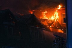 Pożar bloków mieszkalnych w Ząbkach. Galeria