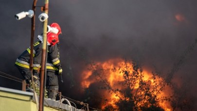 Pożar bloku. Dziesiątki ewakuowanych, jedna osoba ranna