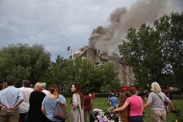 Pożar bloku przy ulicy Fasolowej /Rafał Guz /PAP