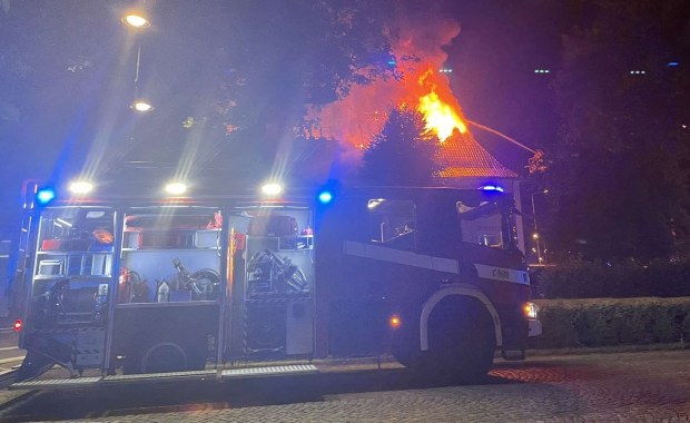 Pożar bloku w Ciechanowie. Mieszkańcy spędzili noc u swoich bliskich lub w hotelach