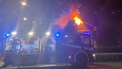 Pożar bloku w Ciechanowie. Mieszkańcy spędzili noc u swoich bliskich lub w hotelach