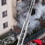 Pożar bloku w Ząbkach. Są poszkodowani, w tym dziecko