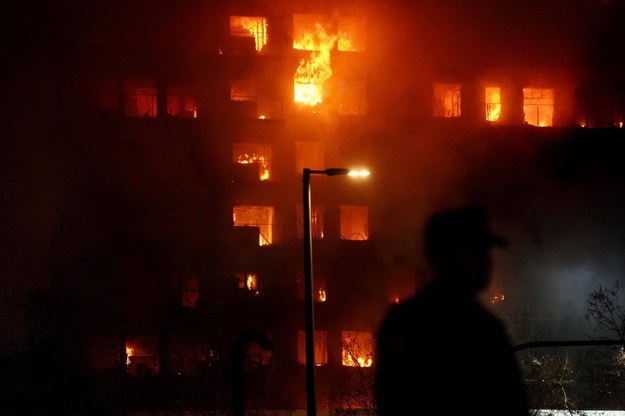 Pożar budynku w Walencji / 	Europa Press/ABACA /PAP/Abaca