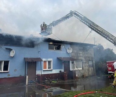 Pożar budynku wielorodzinnego. 19 osób ewakuowano